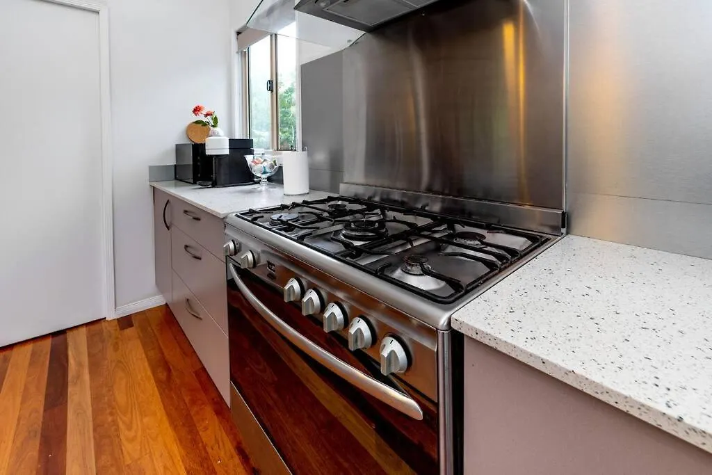 Deluxe Suite With Fireplace & Pond, Noosa Hinterland Doonan Дом отдыха