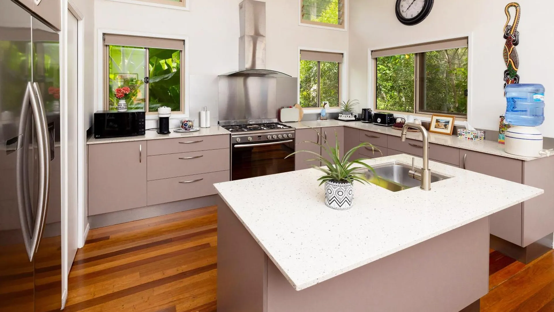 Deluxe Suite With Fireplace & Pond, Noosa Hinterland Doonan Дом отдыха