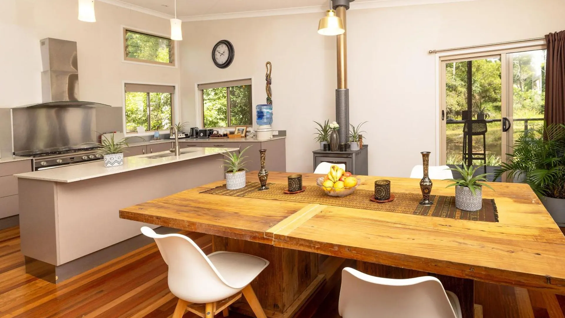 Deluxe Suite With Fireplace & Pond, Noosa Hinterland Doonan
